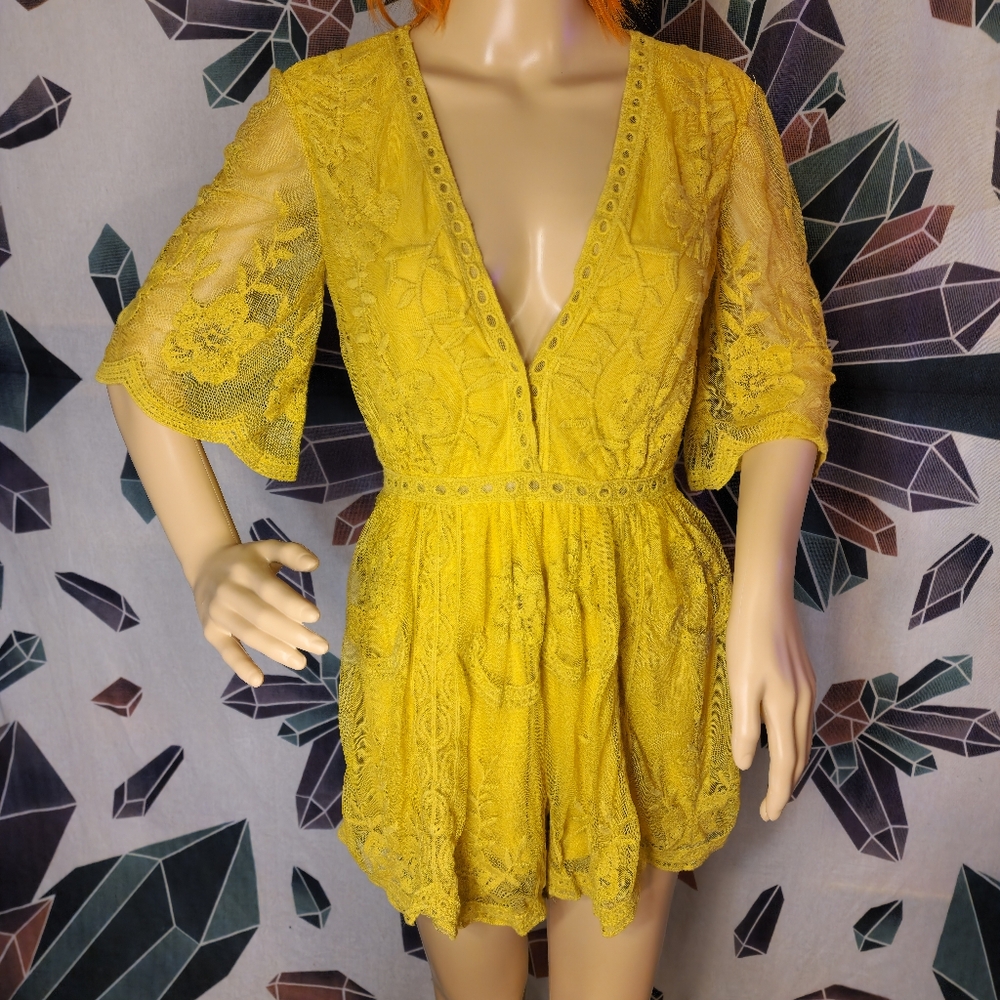 Wishlist Medium Mustard Gold Lace Romper Playsuit